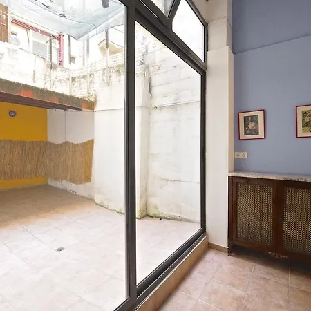 Parallel-patio Barcelona